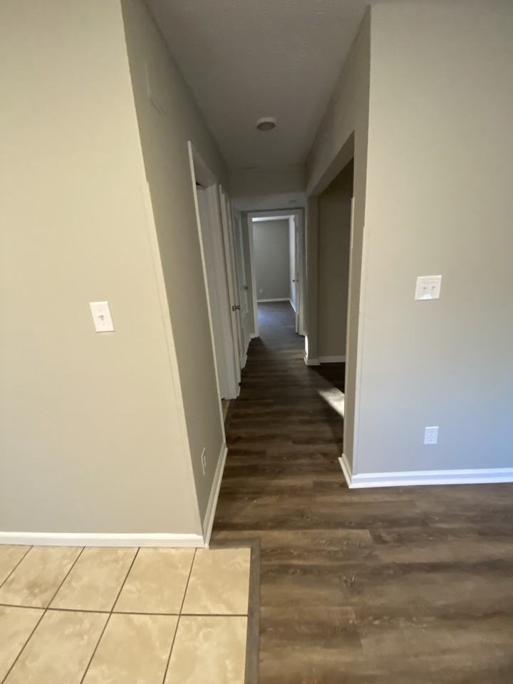 989 Bryant Way - Photo 7 of 35