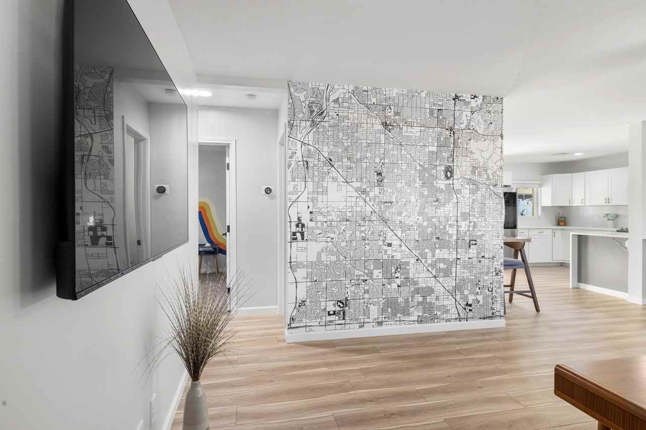 2207 N 28th Pl #A - Photo 2 of 39