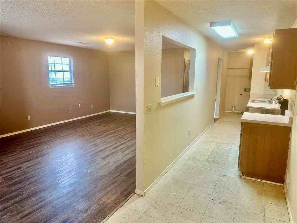 1909 Cypress Pl #A - Photo 6 of 20