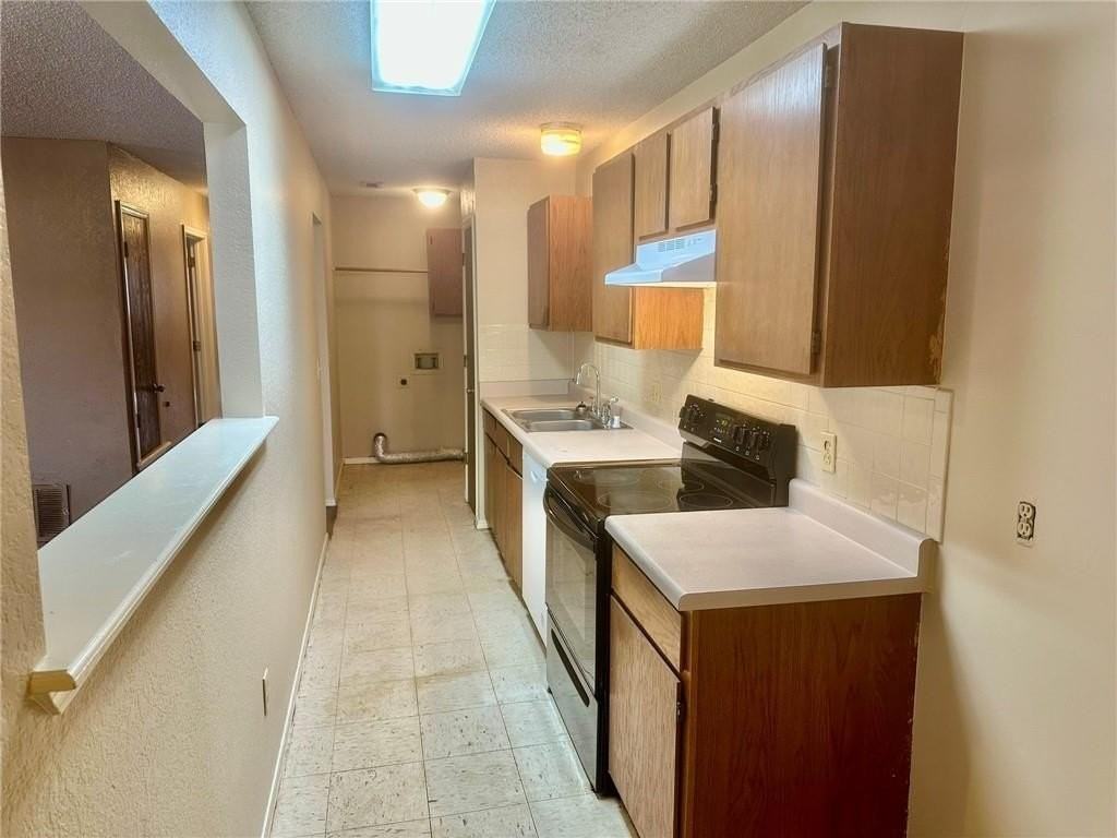 1909 Cypress Pl #A - Photo 7 of 20