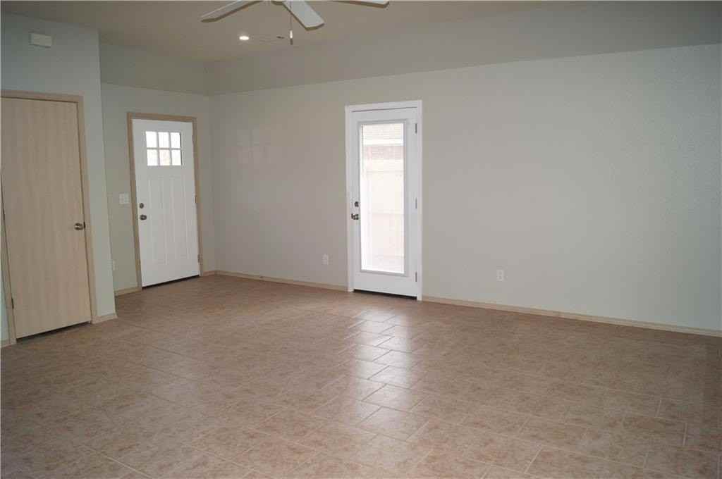 67 Dakota Trl - Photo 3 of 13