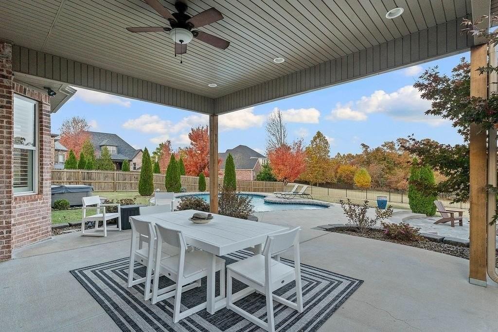 504 Ne Green Creek Rd - Photo 6 of 38