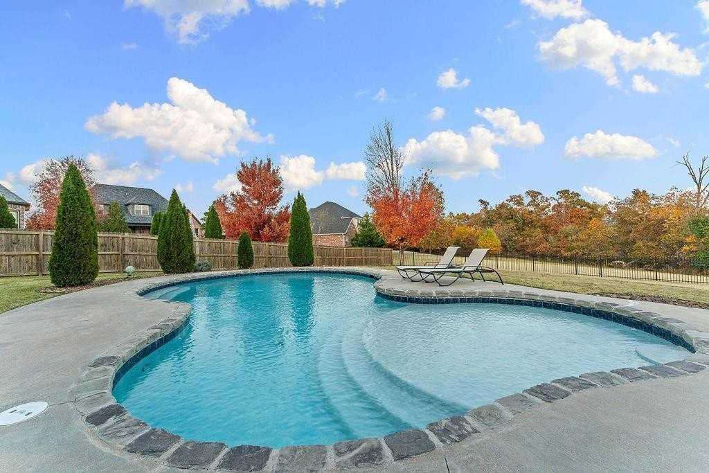 504 Ne Green Creek Rd - Photo 7 of 38