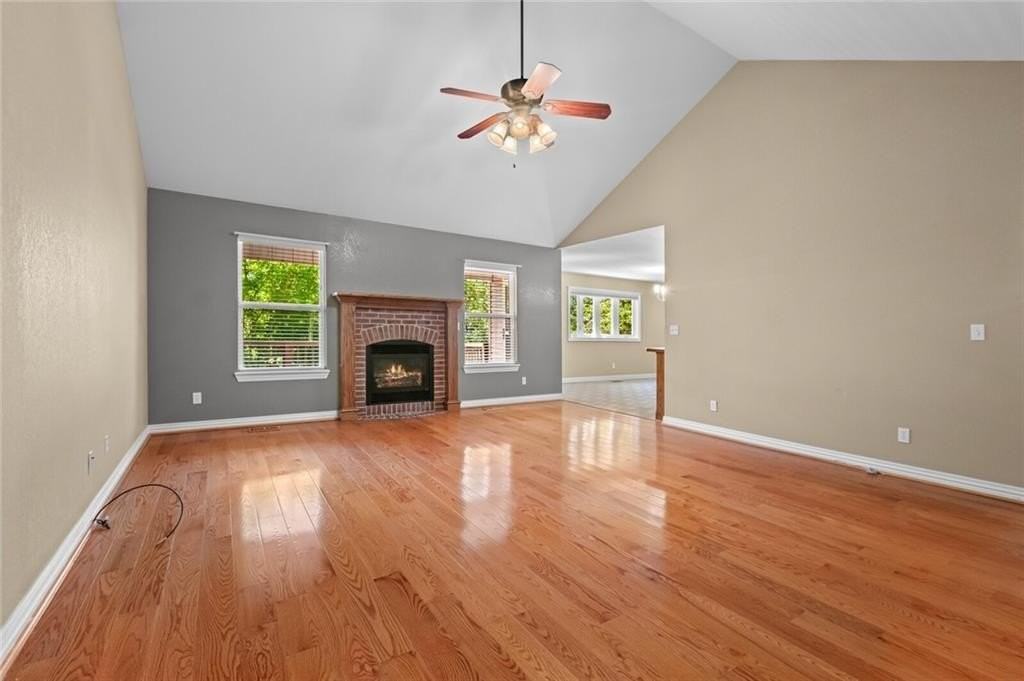 99 Buckingham Dr - Photo 6 of 34