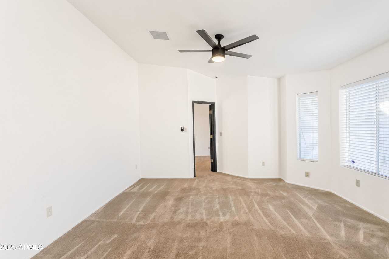 1675 Wildflower Dr - Photo 7 of 33