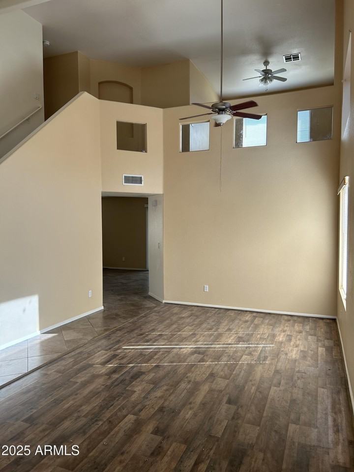 15887 W Tasha Dr - Photo 4 of 17