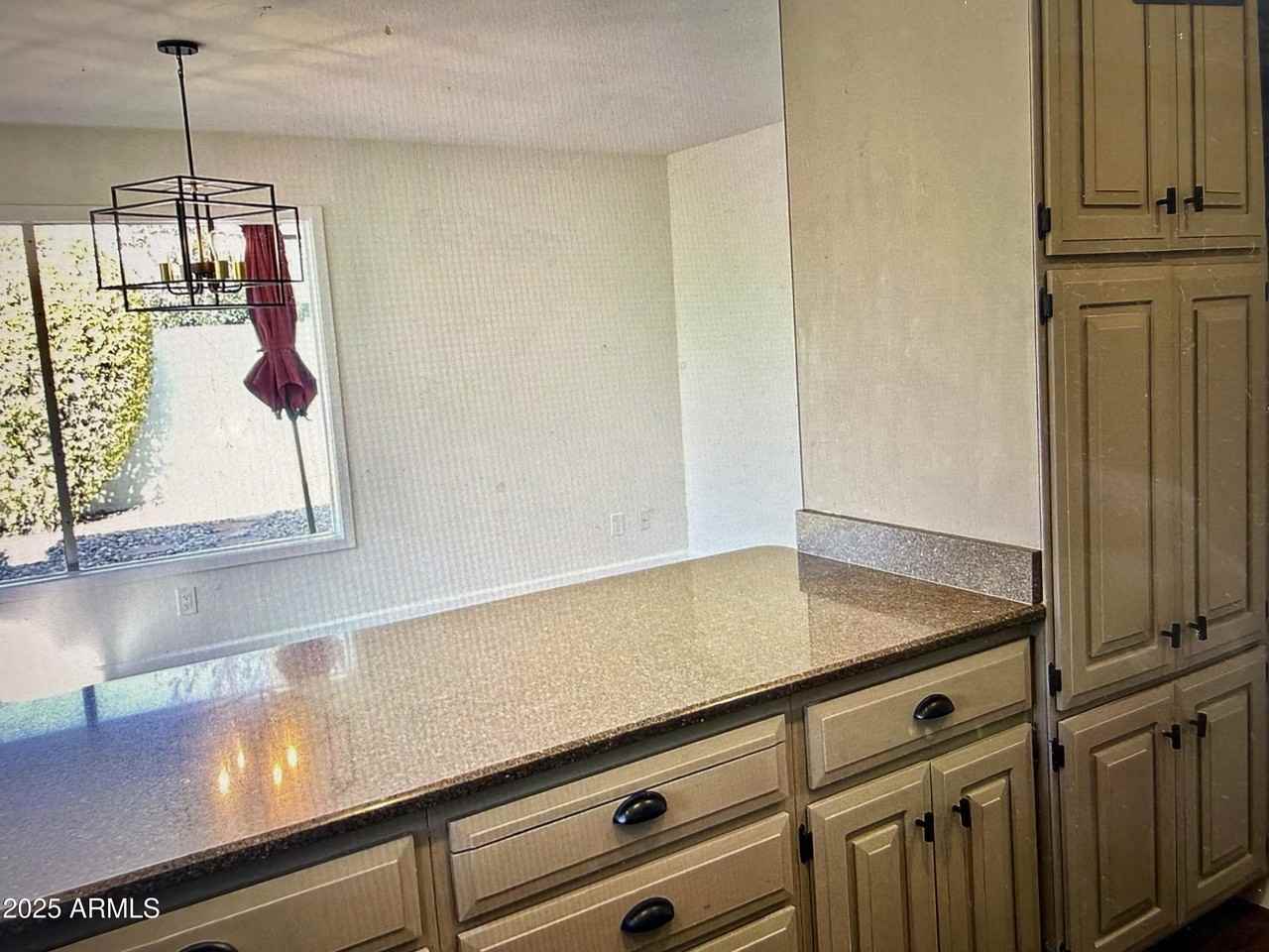 912 E Acacia Cir - Photo 6 of 18