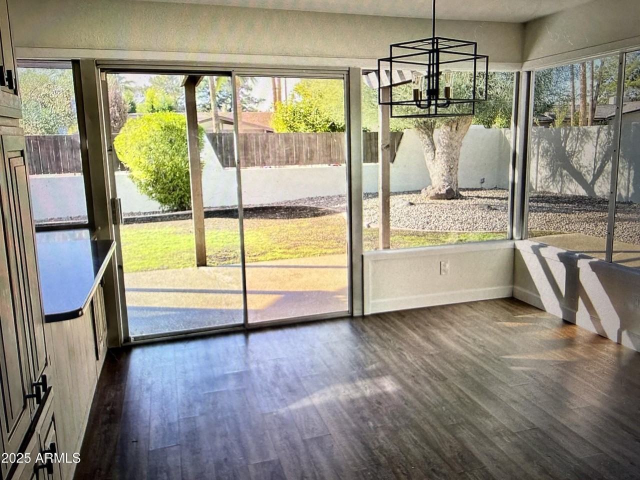 912 E Acacia Cir - Photo 7 of 18