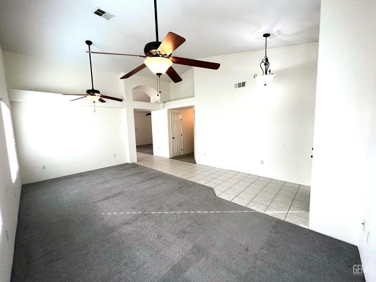 3013 Verdugo Ln - Photo 5 of 39