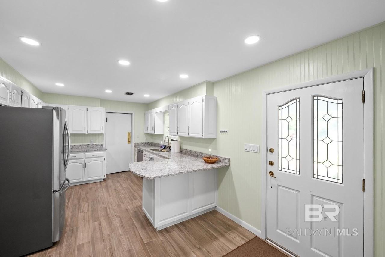 35676 Boykin Blvd - Photo 4 of 20