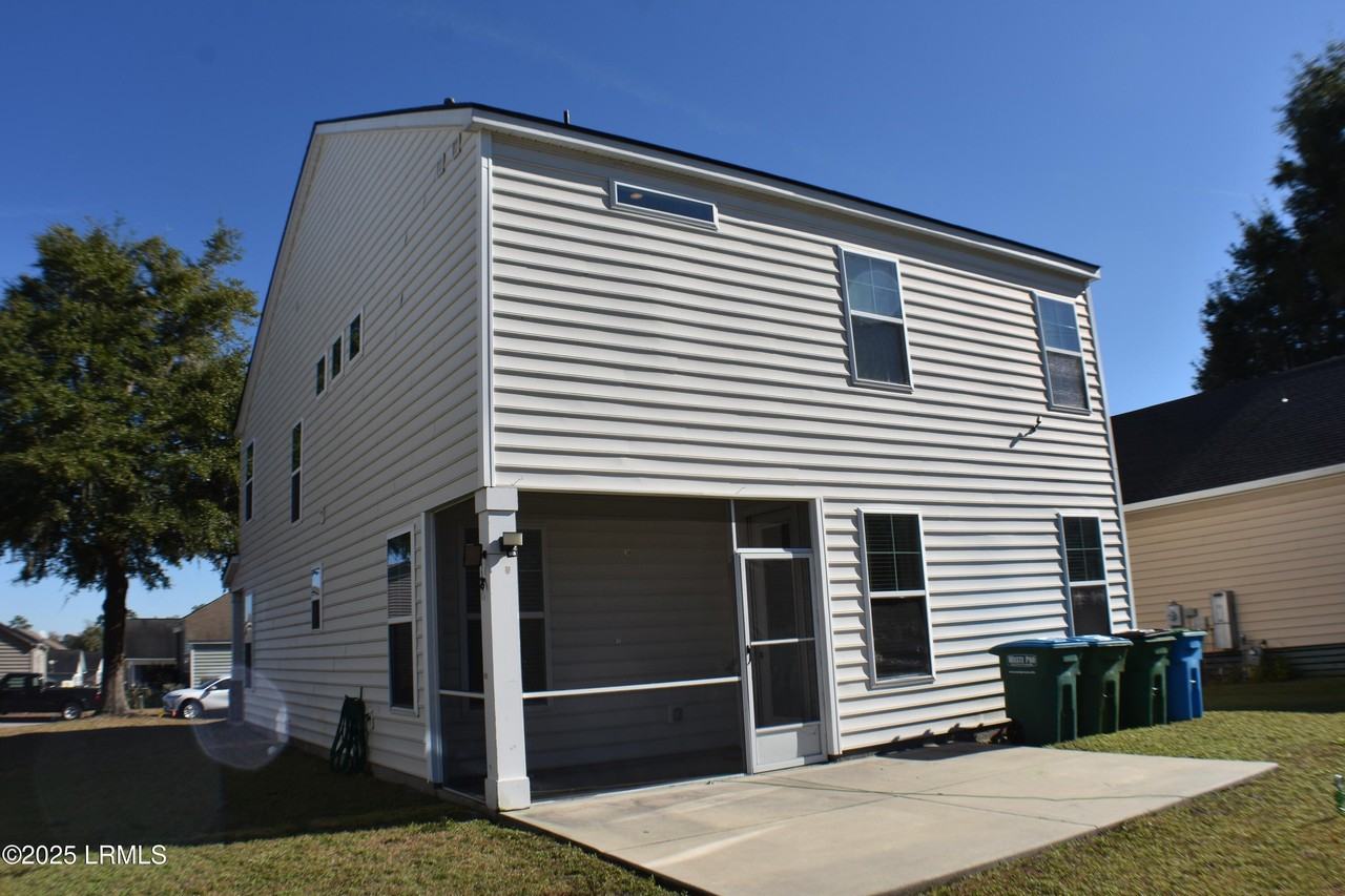 11 Kings Cross Ct - Photo 3 of 23