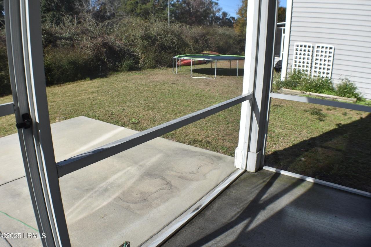 11 Kings Cross Ct - Photo 7 of 23