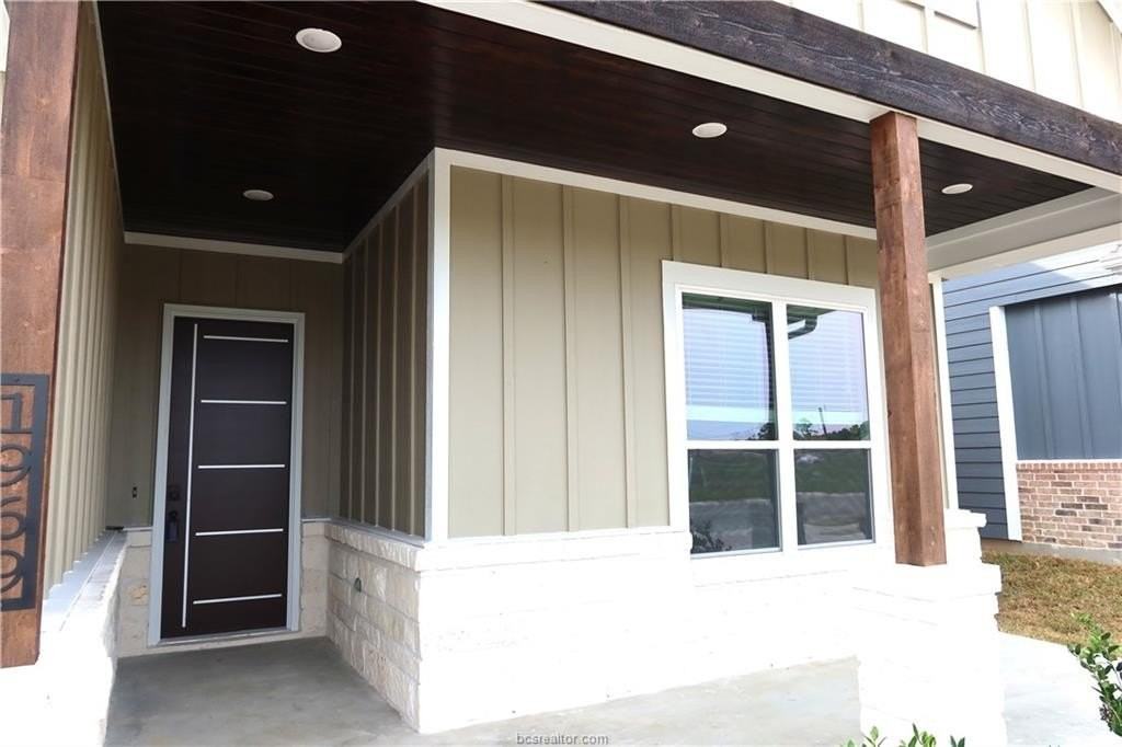 1969 Cambria Dr - Photo 2 of 20