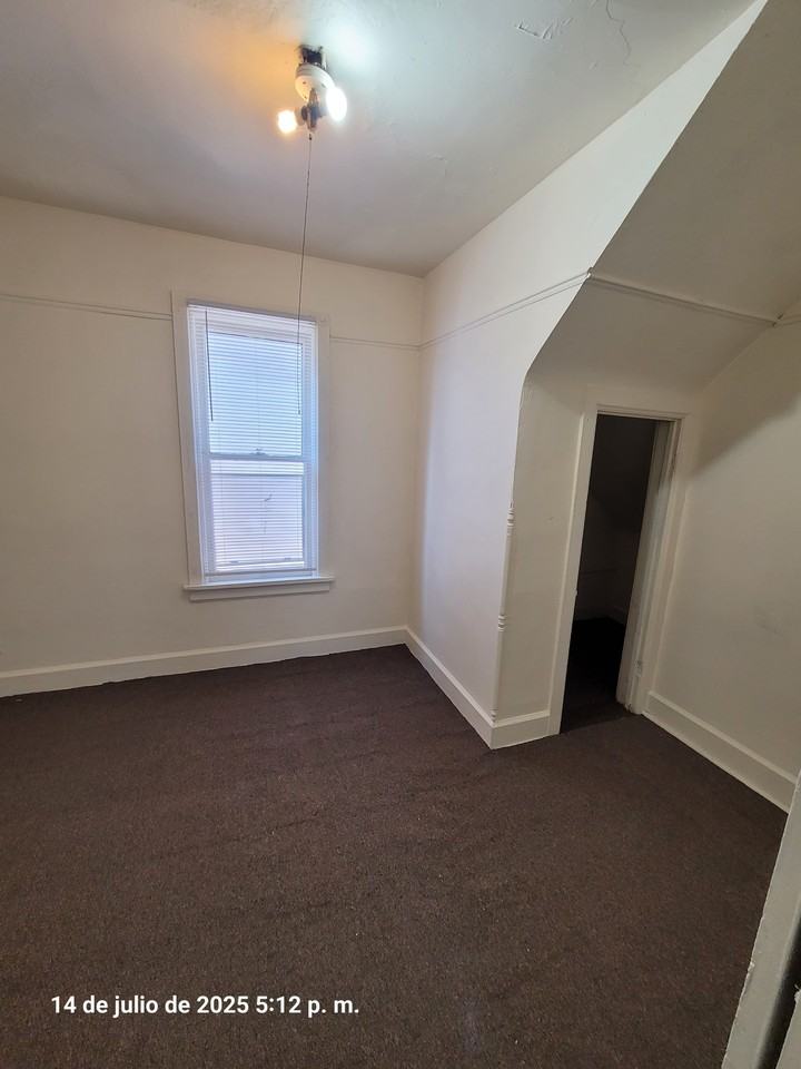 1319 S 20th St #1319 - Photo 4 of 5