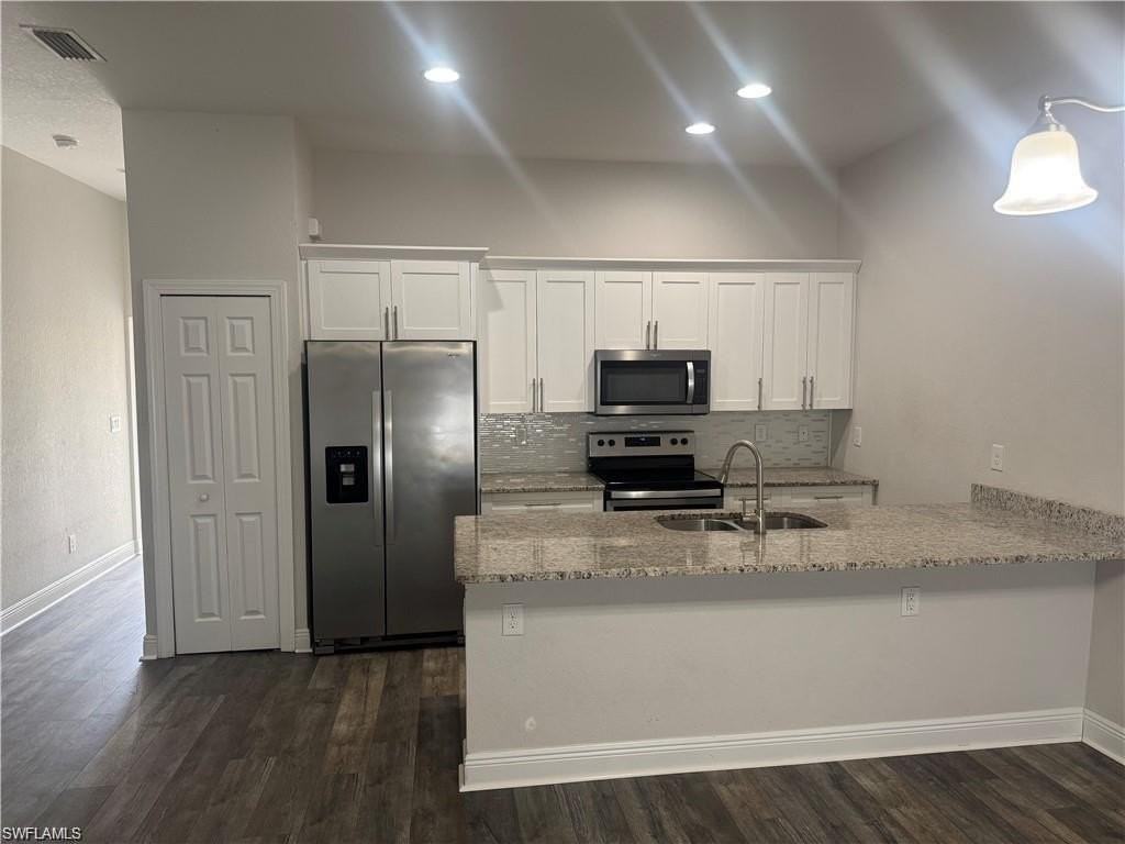 3414 Santa Barbara Blvd - Photo 4 of 12