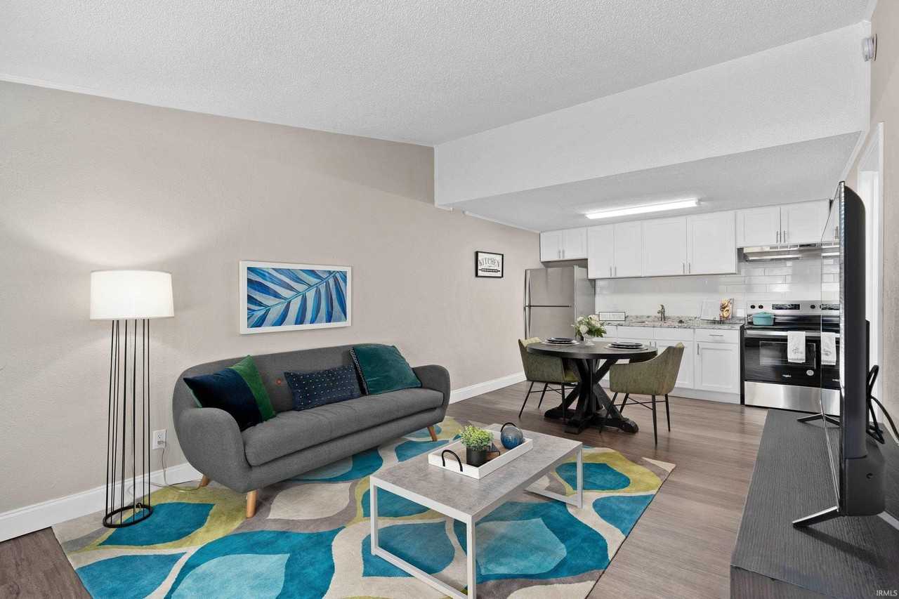 2963 E Amy Ln - Photo 3 of 14