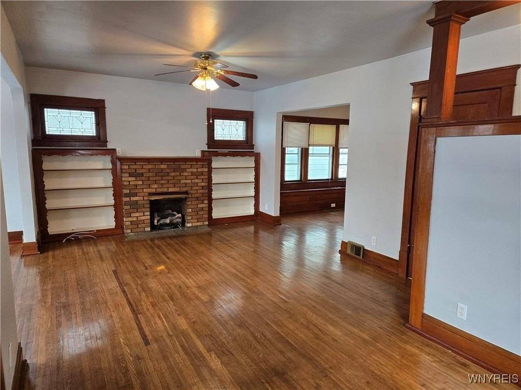 137 Commonwealth Ave - Photo 3 of 31