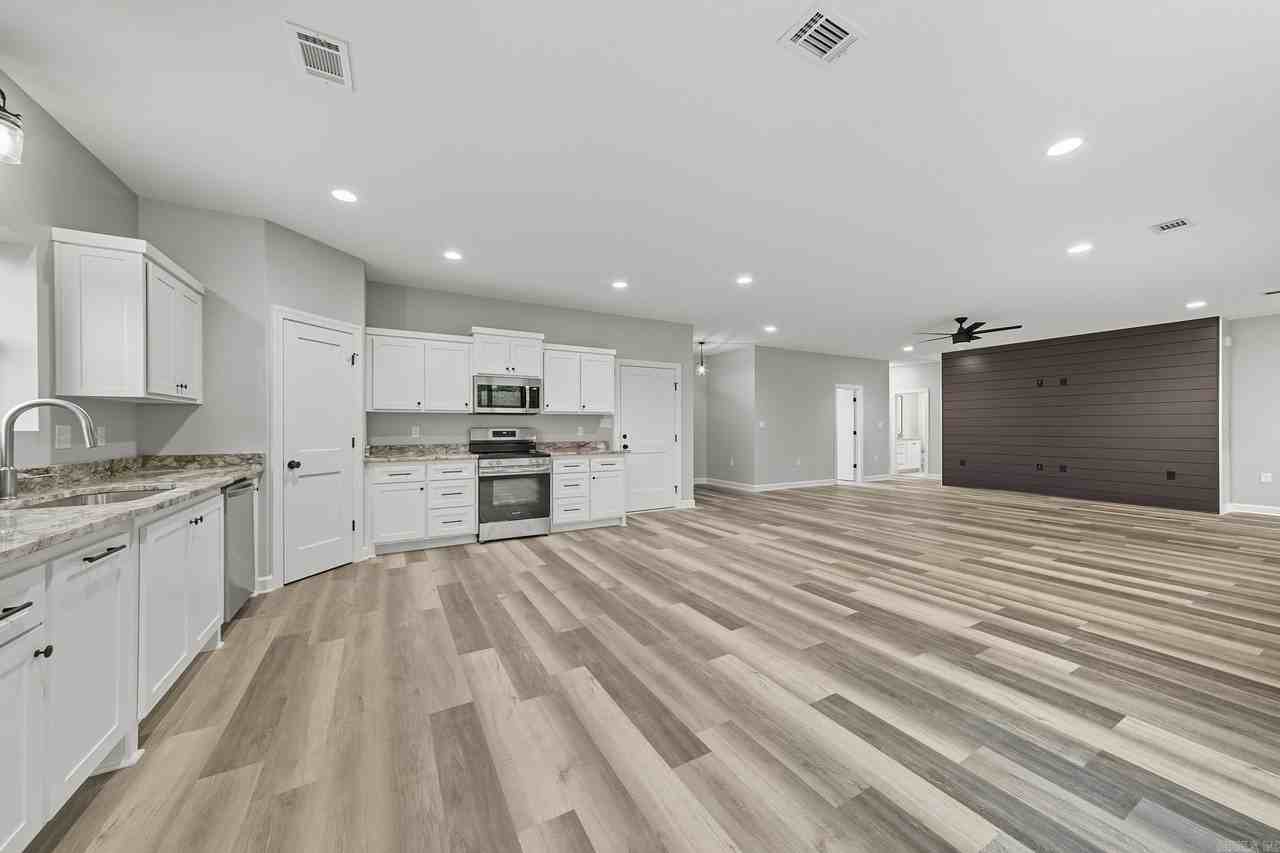 505 Sweet Gum Ct - Photo 3 of 27