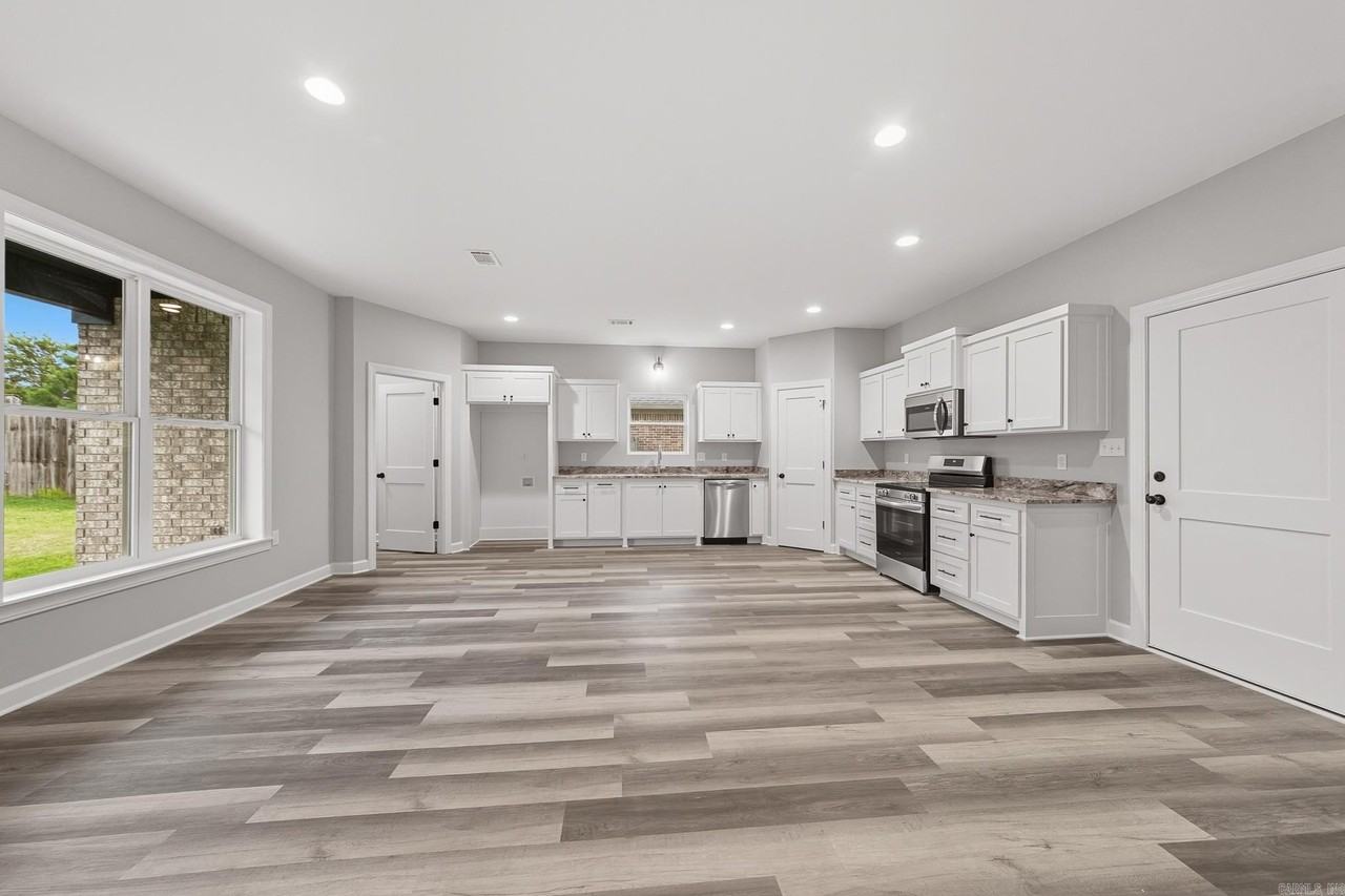 505 Sweet Gum Ct - Photo 7 of 27