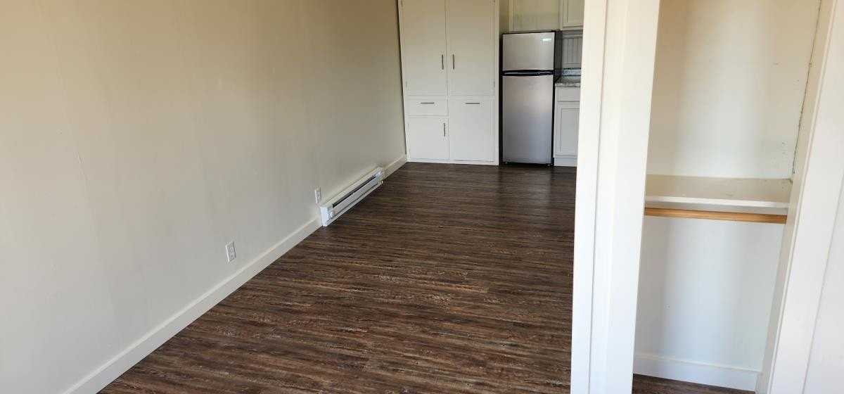 1948 Apt 12 Hwy 63 - Photo 2 of 4