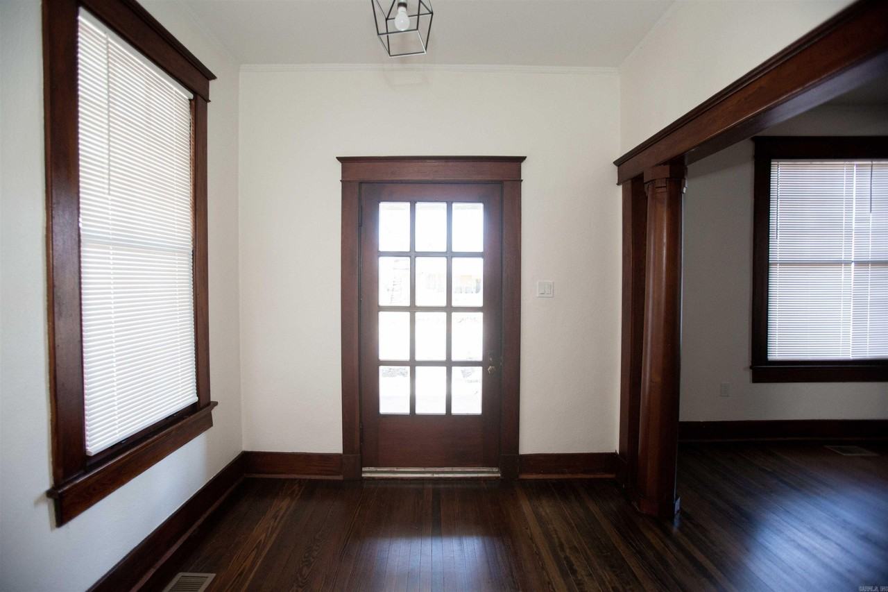 1871 S Izard St - Photo 5 of 46