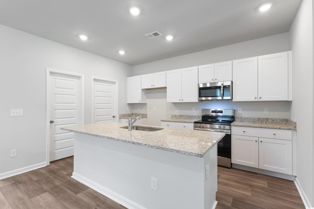 182 Waterloo Sunset Dr - Photo 5 of 31