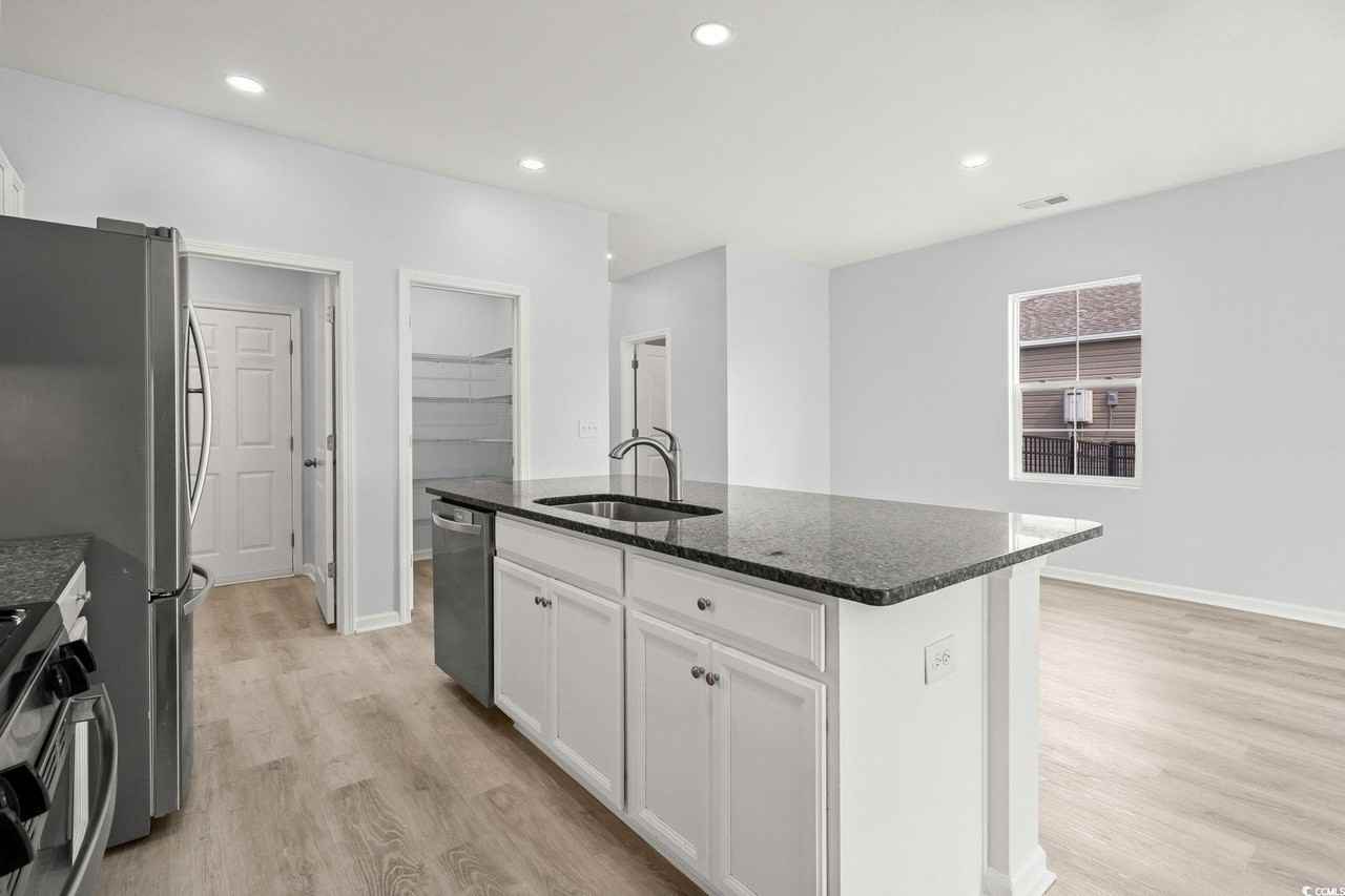 336 Hidden Cove Dr - Photo 7 of 38