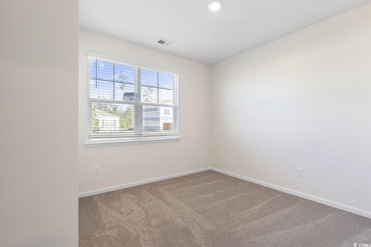 1833 Castlebay Dr - Photo 3 of 27