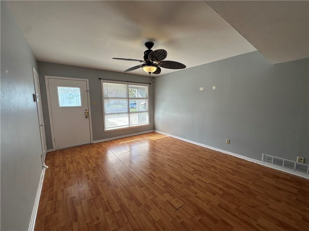 117 Holly Dr - Photo 6 of 33