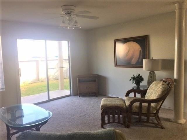 15125 Leeward Dr Apt 18 #18 - Photo 3 of 20