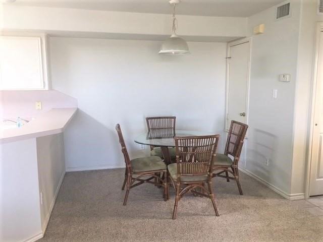 15125 Leeward Dr Apt 18 #18 - Photo 6 of 20