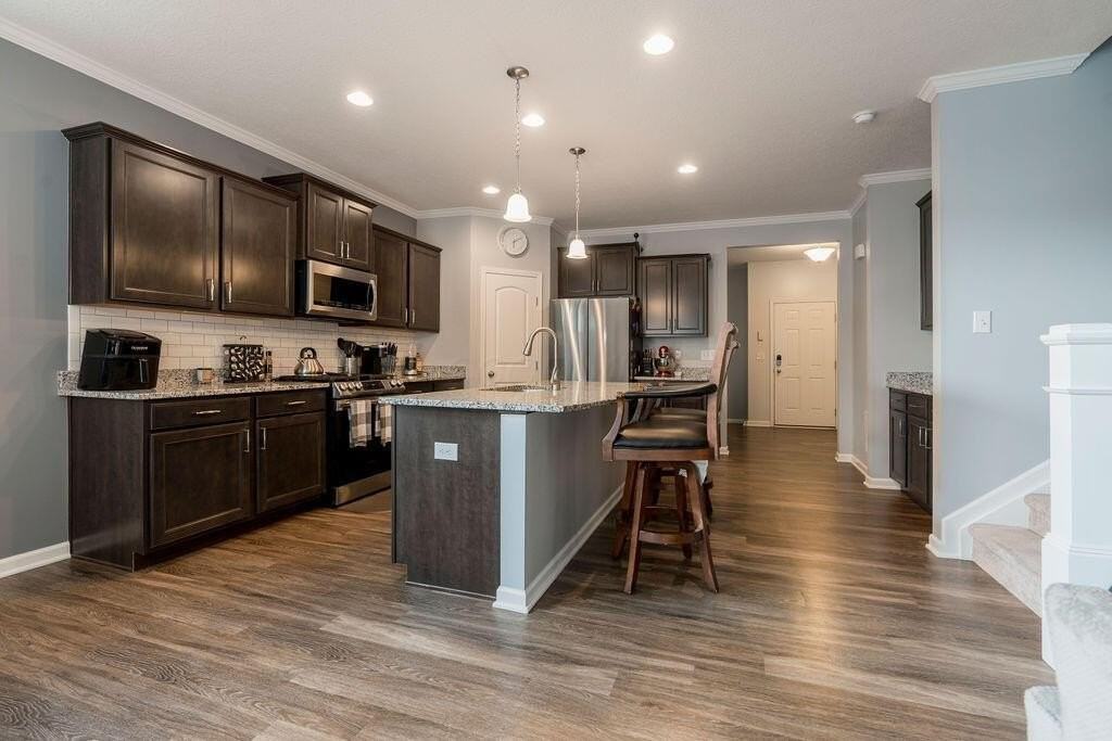 123 Schellinger St - Photo 4 of 31