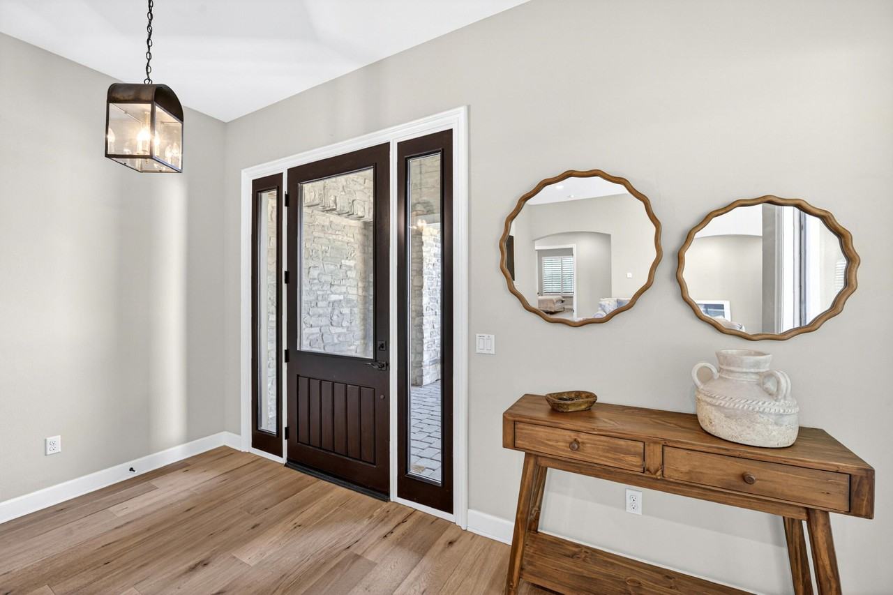 55120 Autumn Valley Ct - Photo 2 of 50