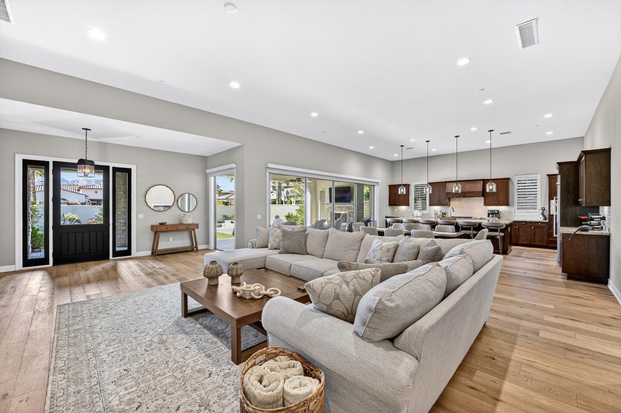 55120 Autumn Valley Ct - Photo 3 of 50