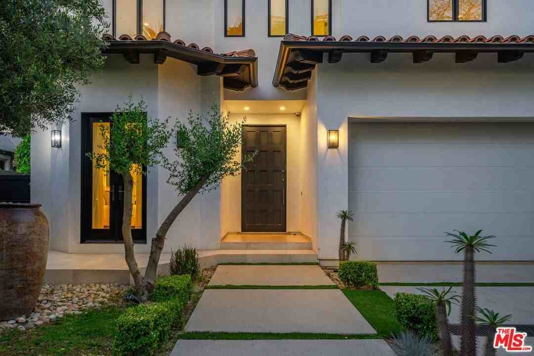 846 N Orange Grove Ave - Photo 2 of 15