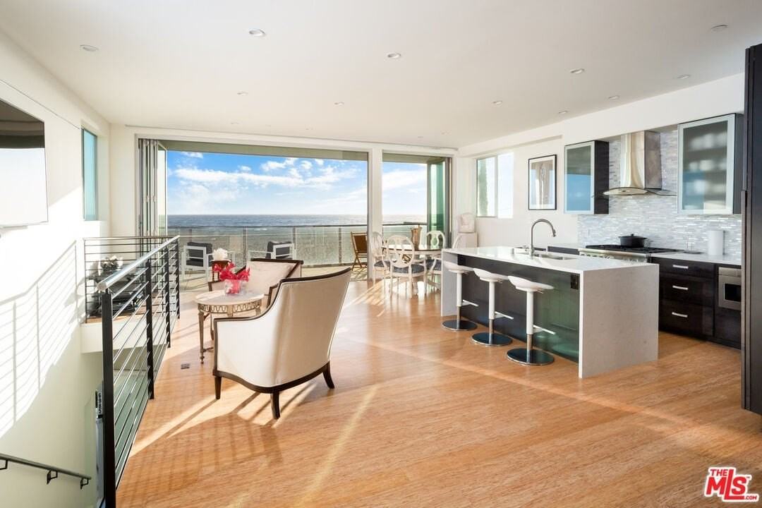 6985 Trolleyway - Photo 2 of 30