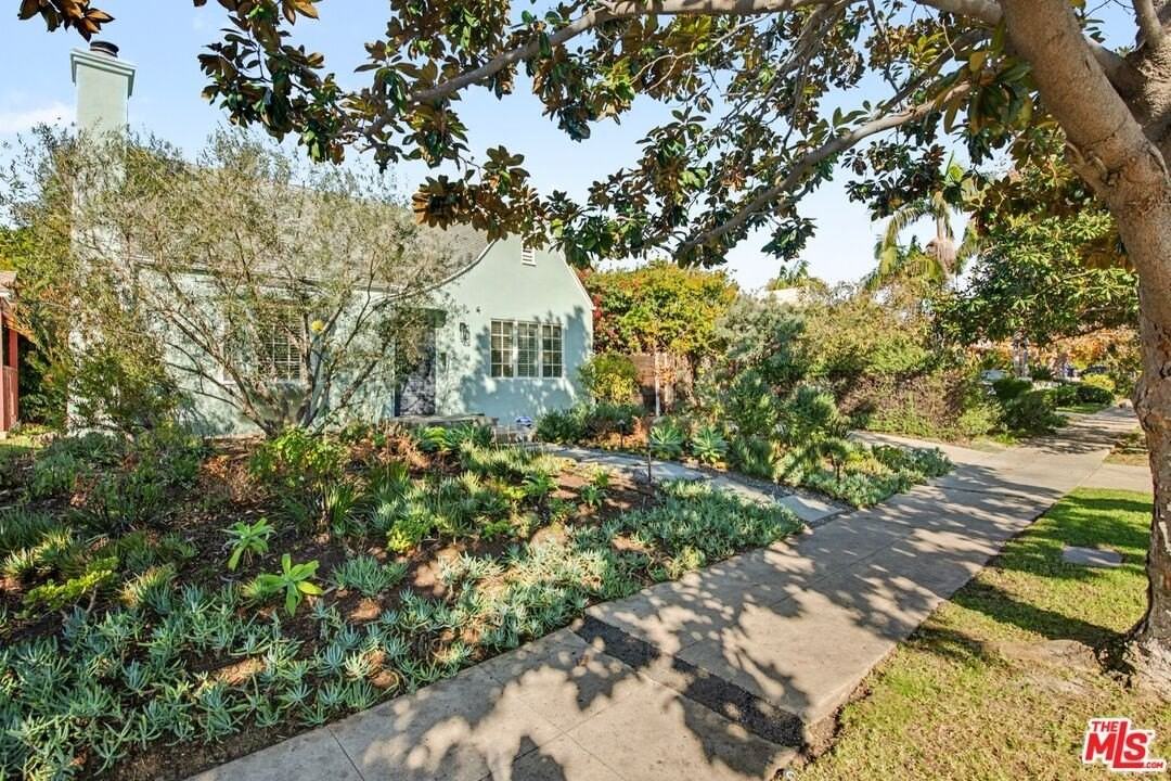 10543 Almayo Ave - Photo 3 of 50