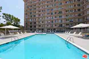 100 S Doheny Dr Apt 424 #424 - Photo 1 of 1