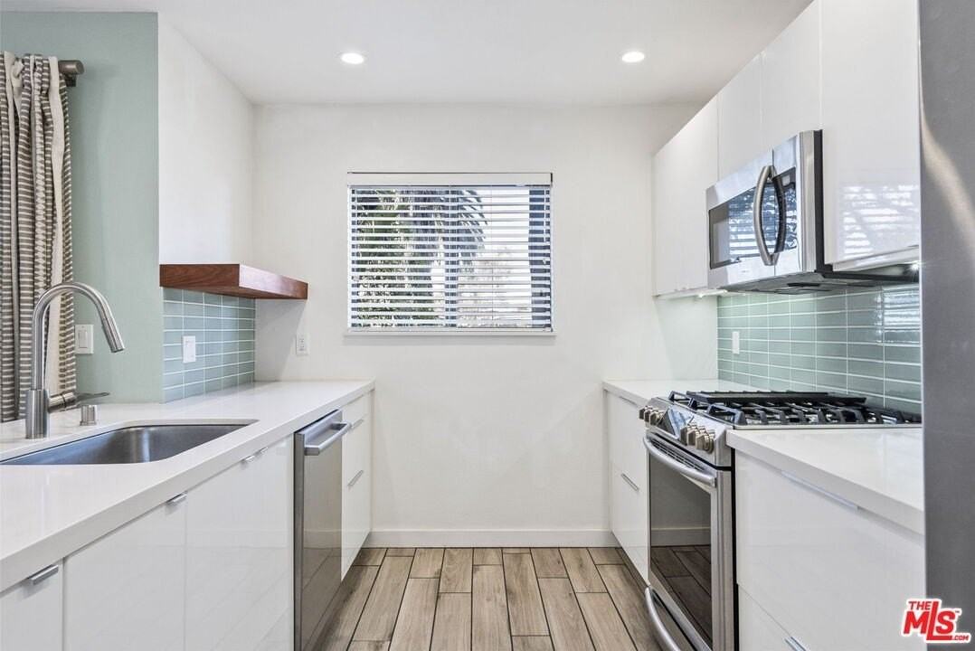 1802 20th St Apt B #B - Photo 7 of 22