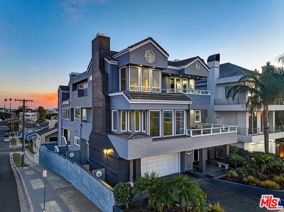 7800 Veragua Dr Unit 1 #1 - Photo 4 of 42