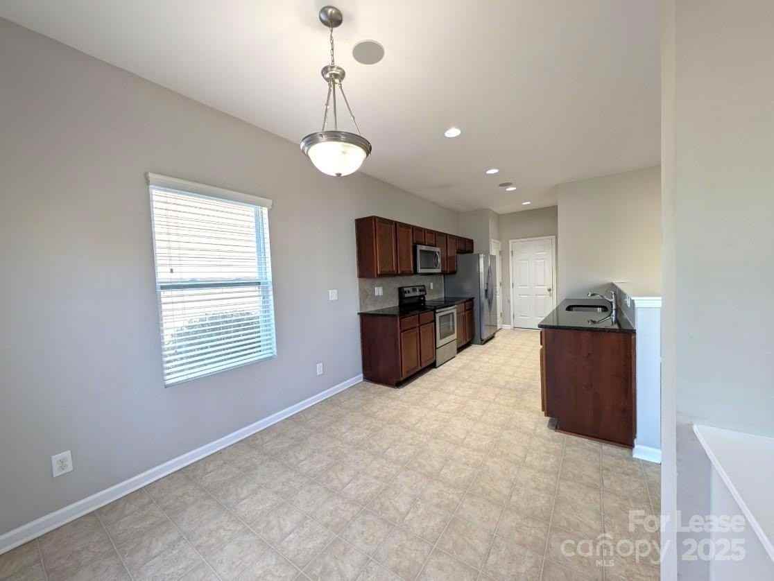 10814 Derryrush Dr - Photo 2 of 23