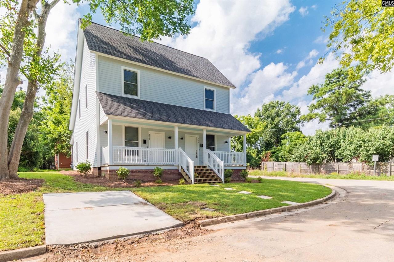 306 Picadilly St - Photo 3 of 24