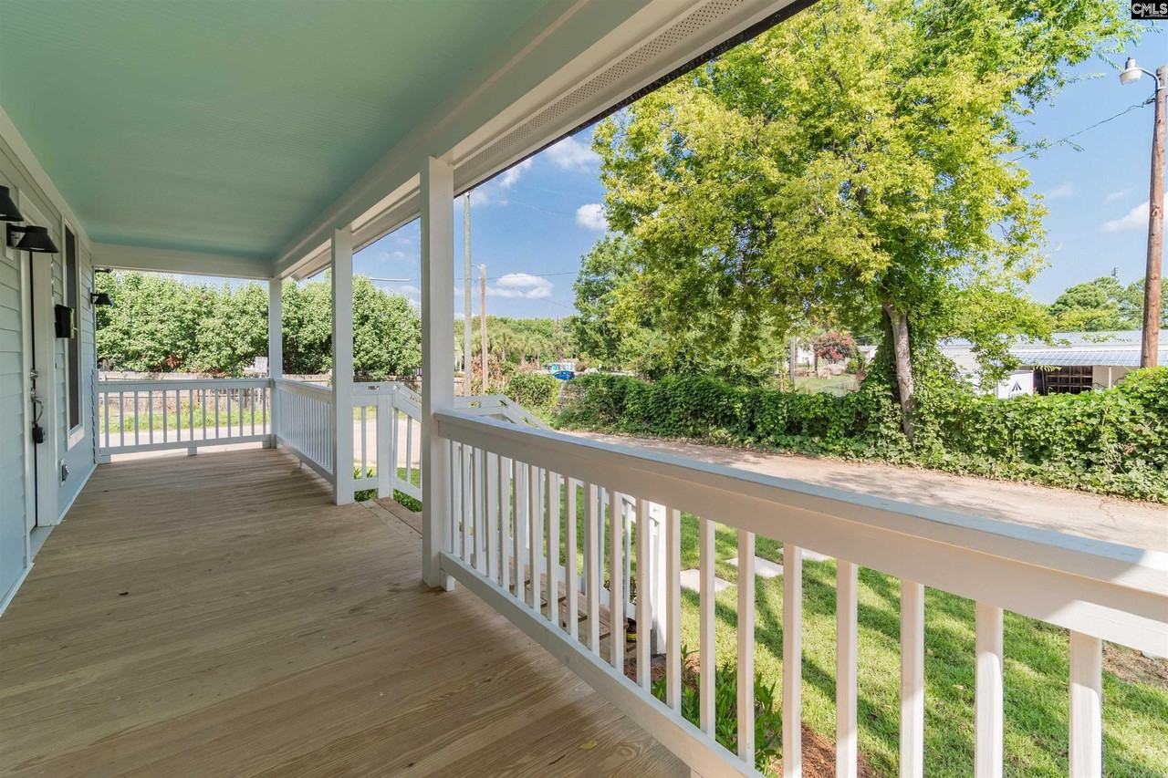 306 Picadilly St - Photo 7 of 24