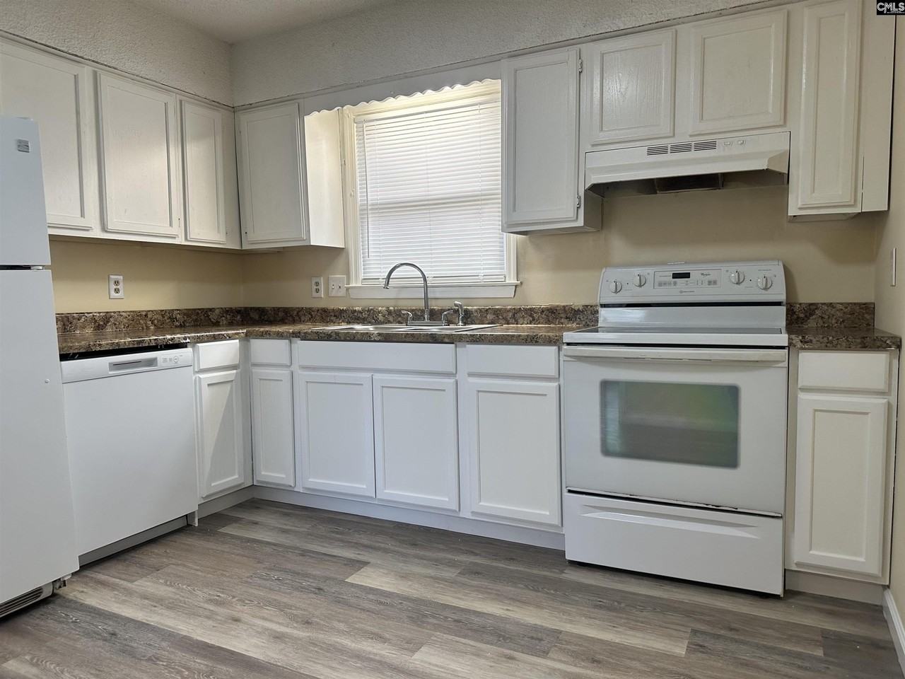 1701 - 1707 Stahl Street 1709 - Photo 3 of 10