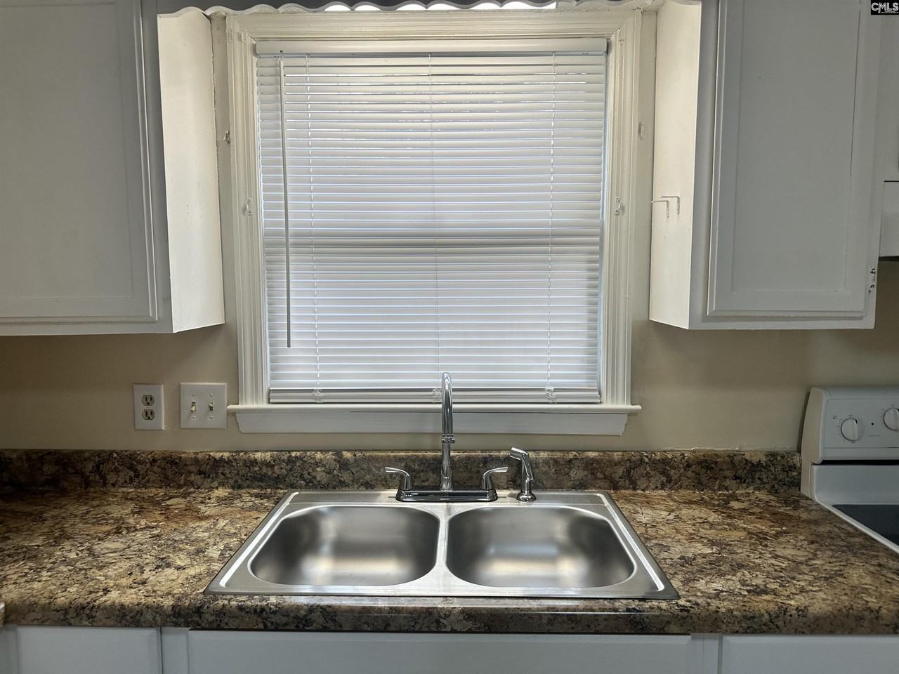 1701 - 1707 Stahl Street 1709 - Photo 5 of 10