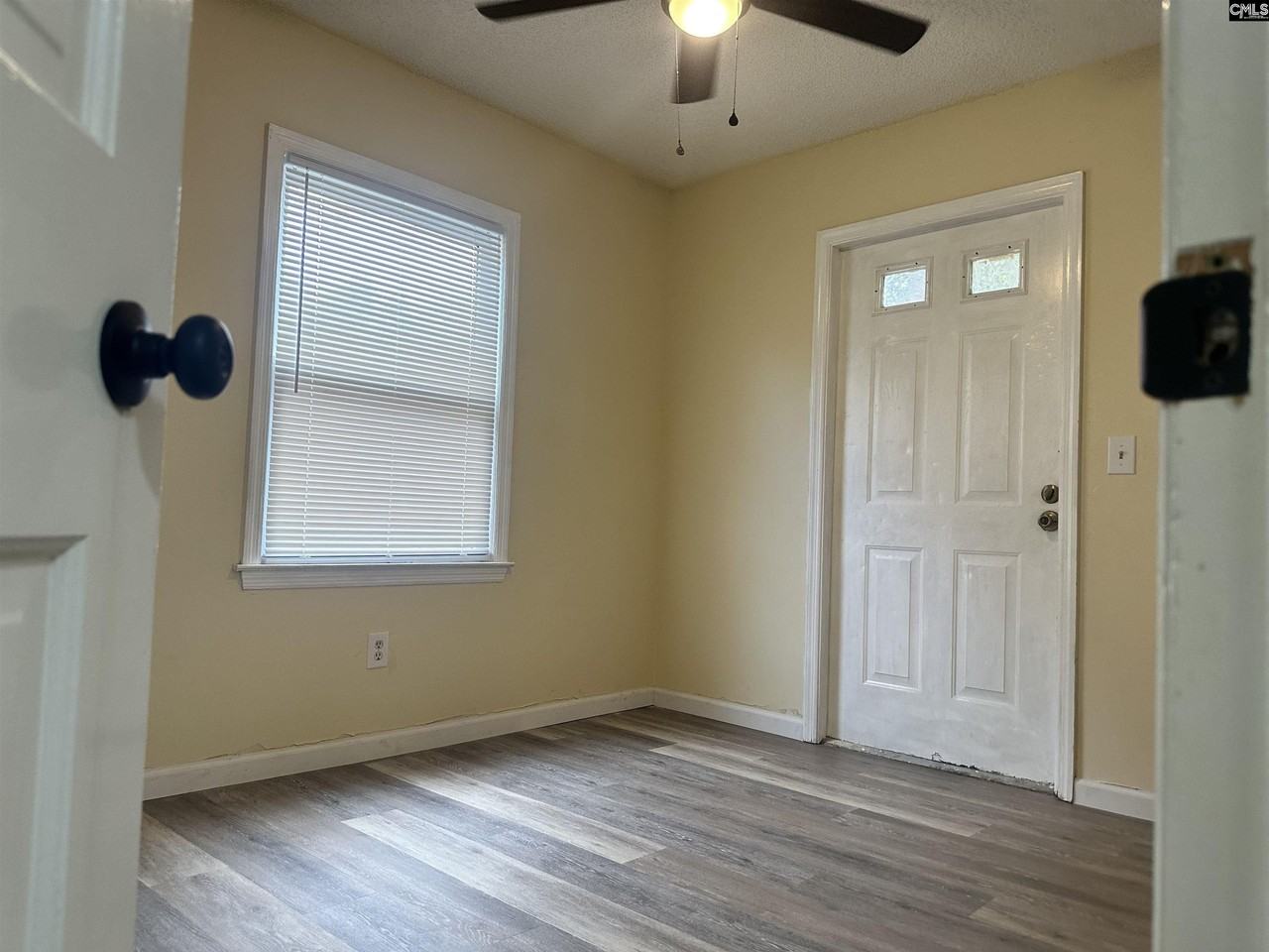 1701 - 1707 Stahl Street 1709 - Photo 7 of 10