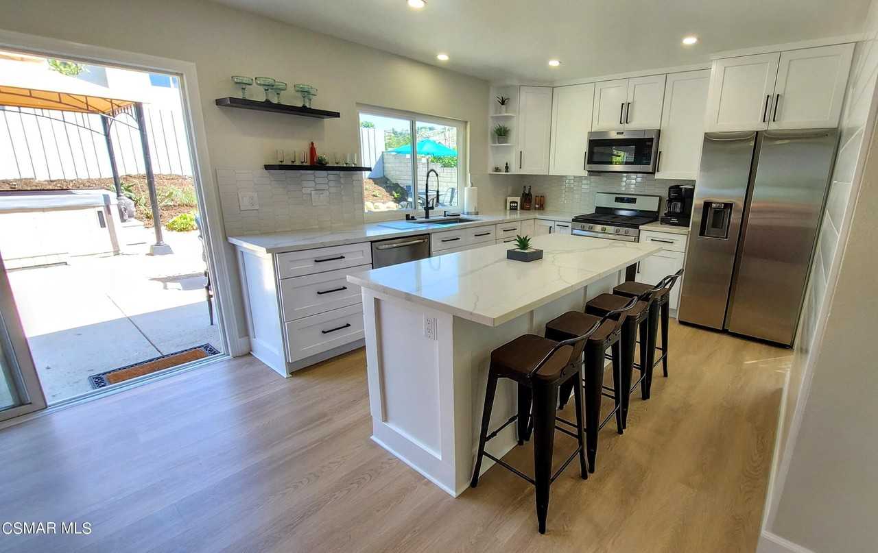 3327 Rainbow Creek Cir - Photo 2 of 29