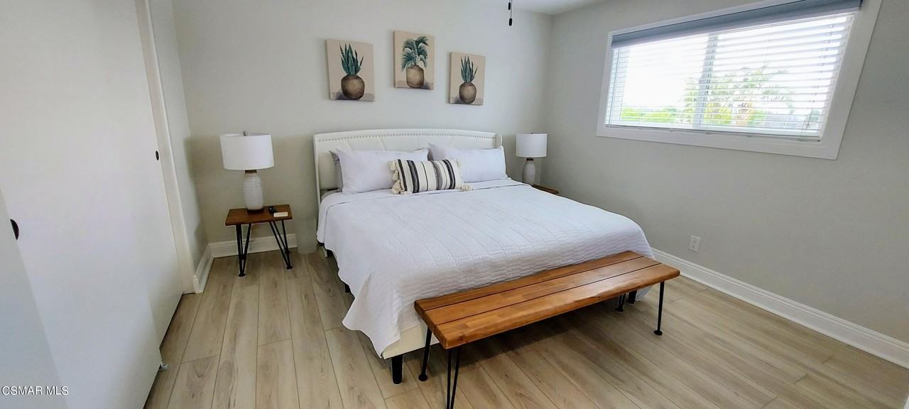 1295 Harold Ave - Photo 3 of 29