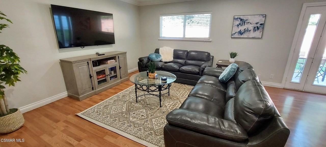 91 Magellan St - Photo 5 of 32