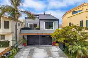 featured image of 3237 Playa Ct